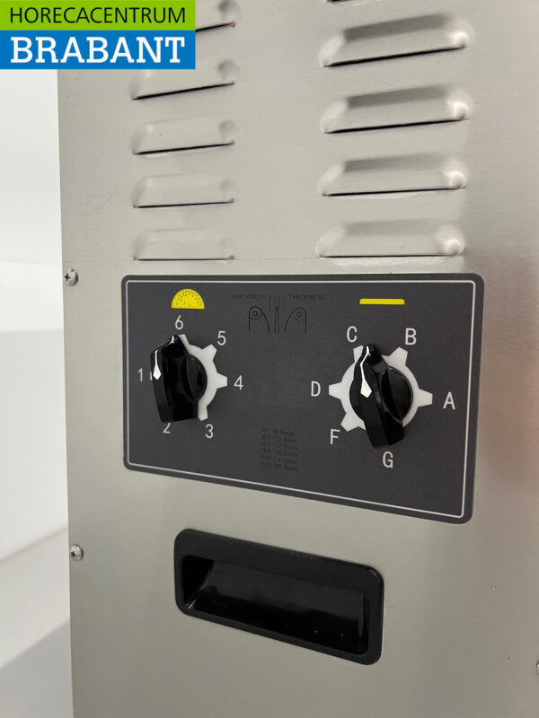 HCB Stainless Steel Vertical Pass-through toaster Bread toaster Conveyor oven XL 230V Catering - Image 5