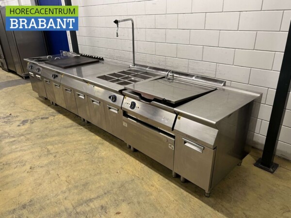 Stainless steel Electrolux Baking line Double fryer Hot plate Bain marie Frying pan 440 cm GAS Catering - Image 3