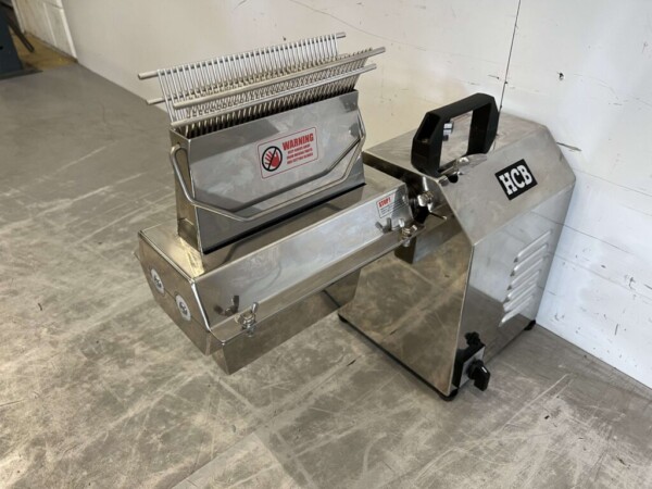 Stainless Steel Electric Meat Grinder Grinder 230V Butchery Catering