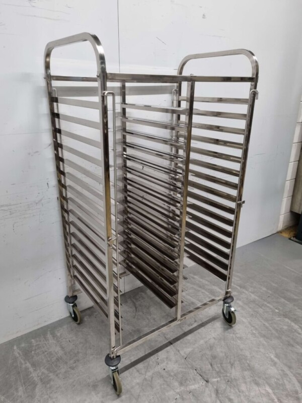 Stainless steel Double shelf trolley 30 x 60/40 cm Bakerynorm Euronorm 91,5 cm Horeca - Image 3