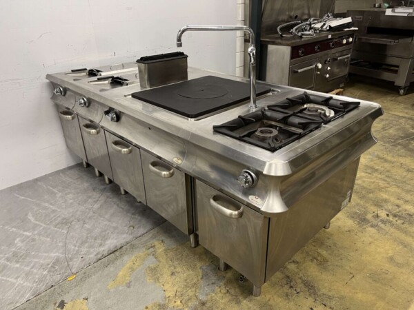 Stainless steel MBM Kitchen island 2 Burner stove, cookthrough and double fryer 241 cm Catering - Image 2