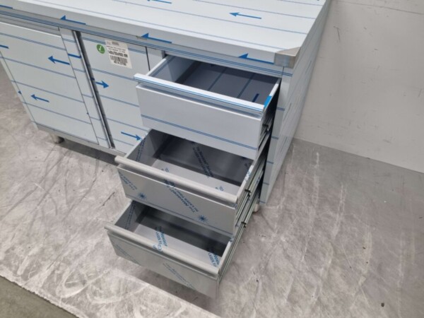 Stainless steel Work Cabinet Work table, folding door, 3 drawers and waste bin 140 cm Horeca - Image 4