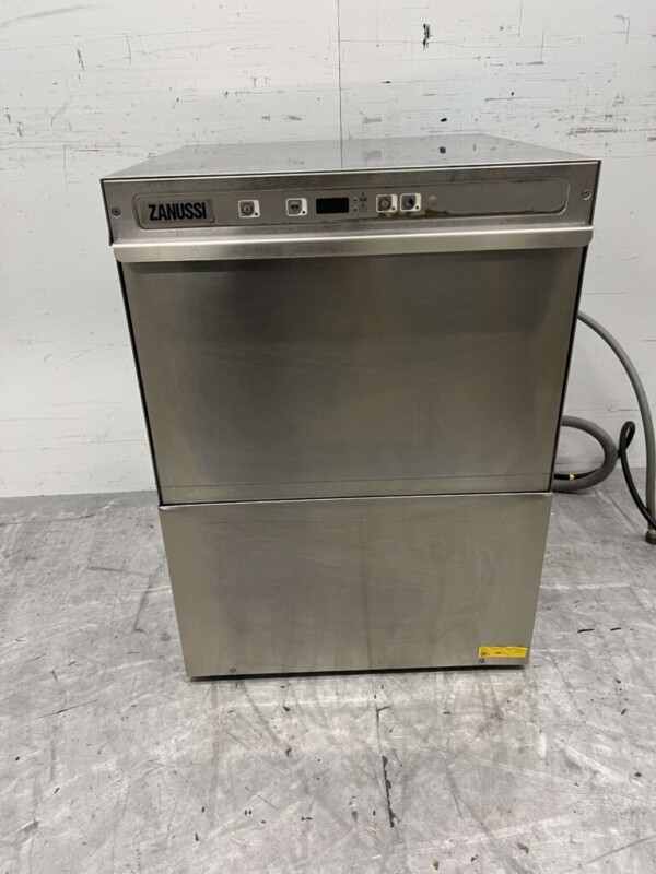 Stainless steel Zanussi NUC3 Dishwasher Dishwasher Front Loader 400V Catering