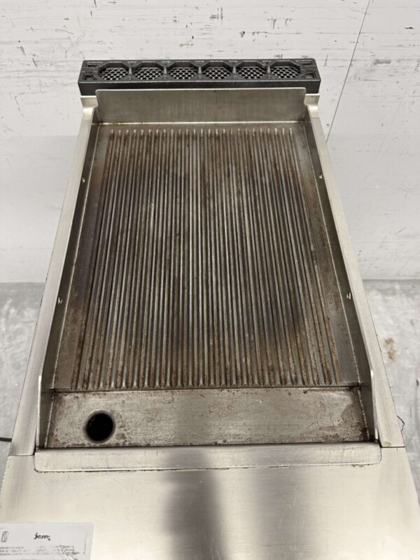 Stainless steel Jemi Grill Plate Fluted griddle 40 cm 400V Horeca - Image 5