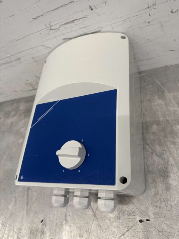 Voltage regulator Trafo controller 7,5A 230V Horeca - Image 2