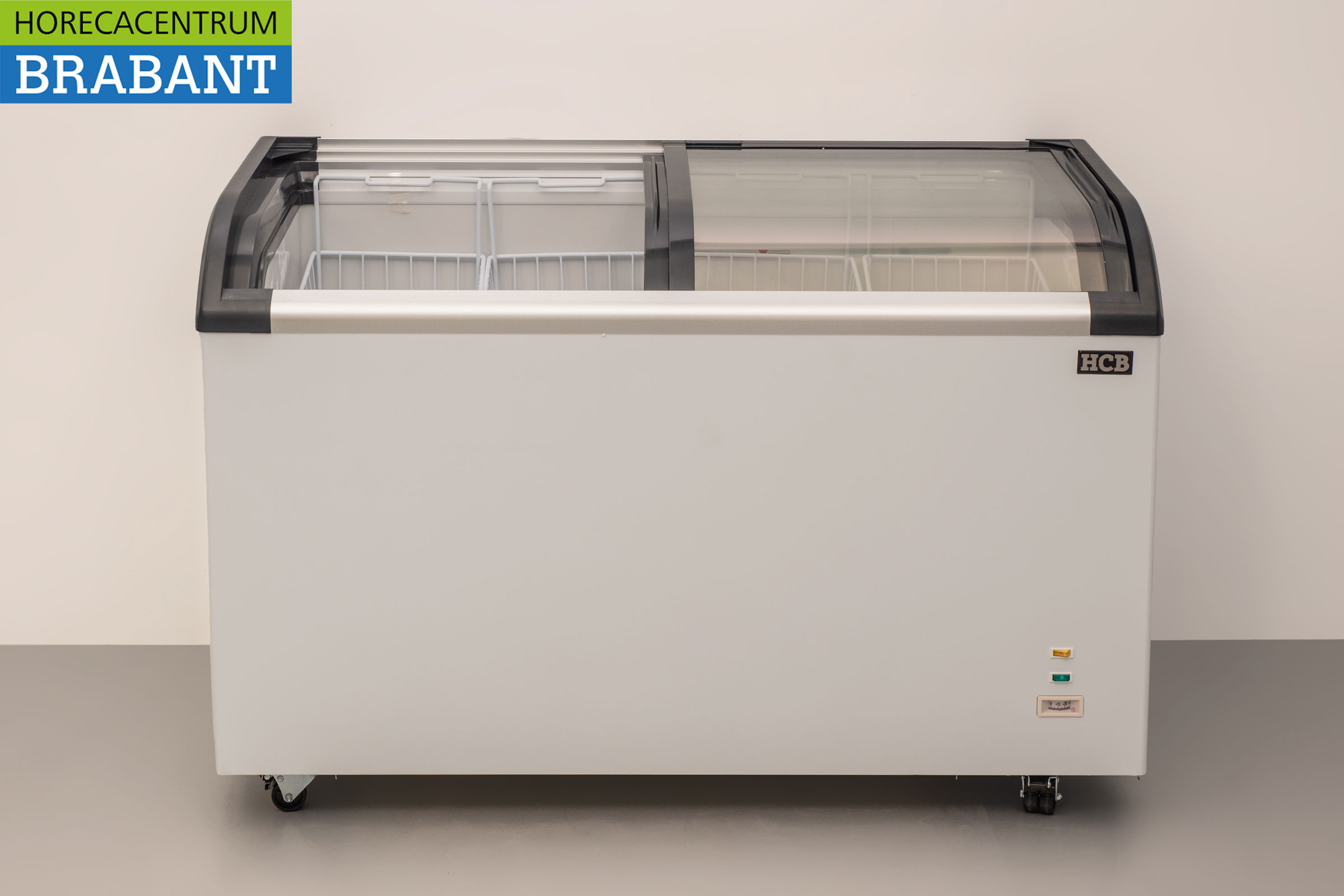 HCB Shop Freezer Freezer Chest with sliding glass lids 355 liters 230V Horeca - Image 4