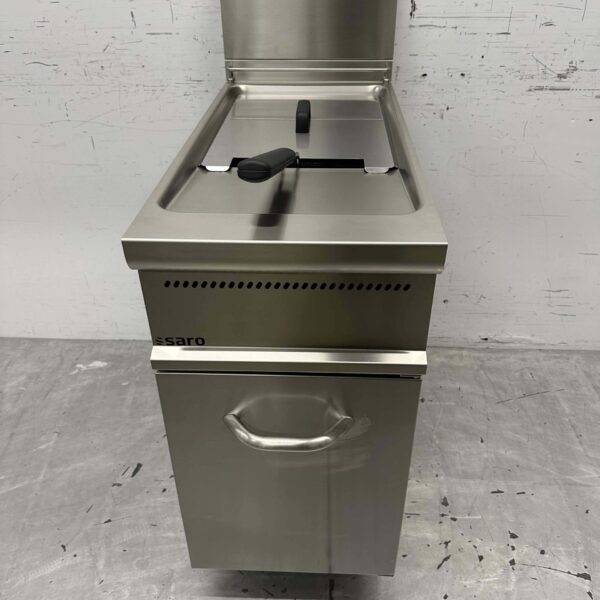 Stainless steel Saro Fryer fryer 21 liters 22 kW GAS Catering