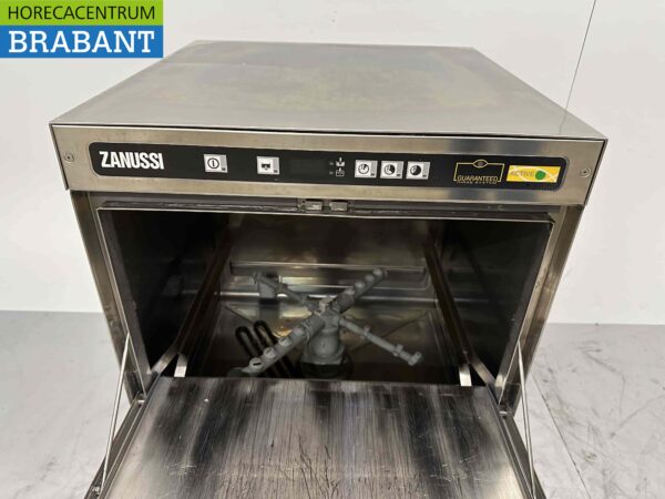 Stainless steel Zanussi Zucai Dishwasher Dishwasher Front Loader 400V Catering - Image 4