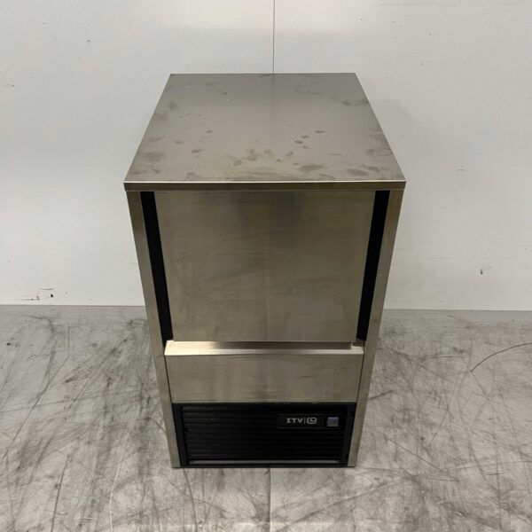 Stainless steel ITV Quasar ice cube machine ice cube machine 40 kg p/d 230V Horeca
