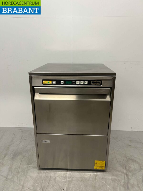 Stainless steel Zanussi LS6EA Dishwasher Front Loader 400V Catering