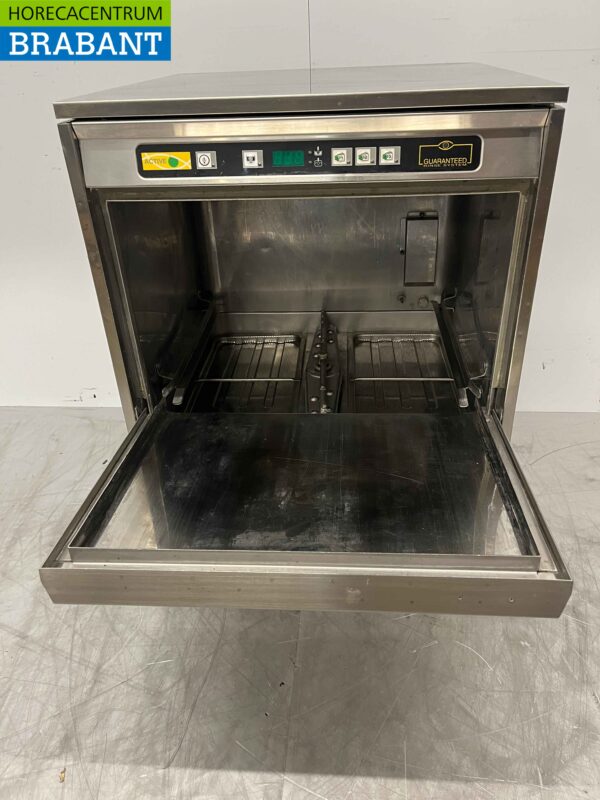 Stainless steel Zanussi LS6EA Dishwasher Front Loader 400V Catering - Image 4
