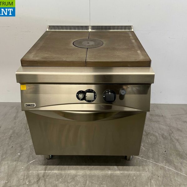 Stainless steel Zanussi Cookthrough Smooth with oven 80 cm GAS Horeca
