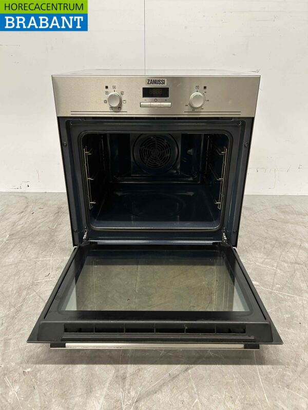 Stainless steel Zanussi Hot Air Convection Oven Bake Oven 230V Catering - Image 4