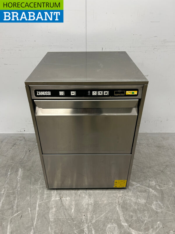 Stainless steel Zanussi Zucai Dishwasher Dishwasher Front Loader 400V Catering