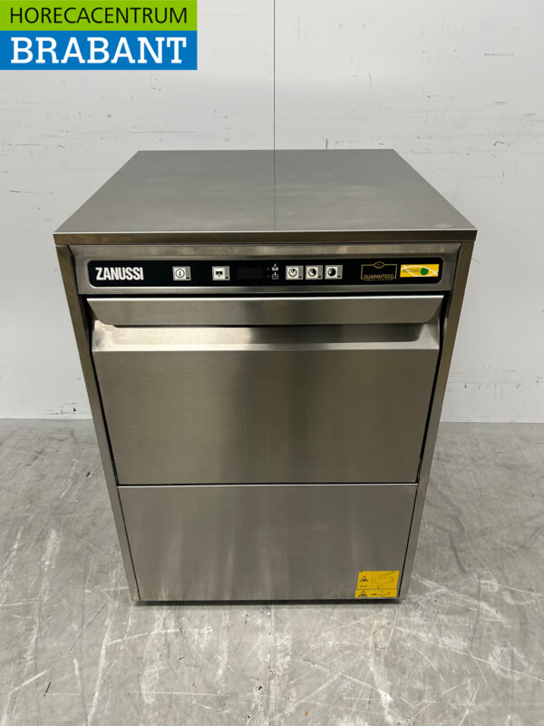 Stainless steel Zanussi Zucai Dishwasher Dishwasher Front Loader 400V Catering