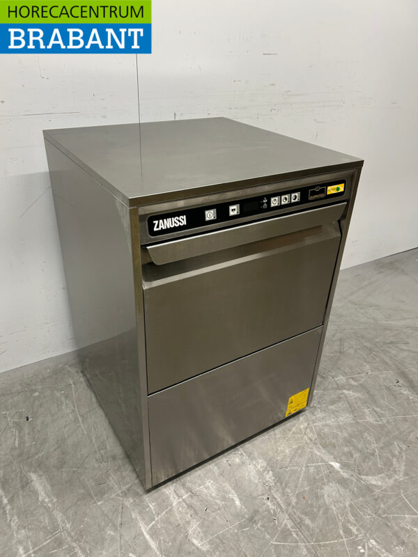 Stainless steel Zanussi Zucai Dishwasher Dishwasher Front Loader 400V Catering - Image 3