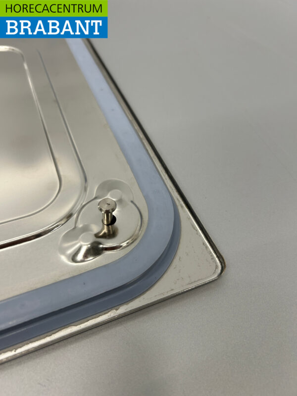 Stainless steel Gastronorm Lid GN Lid 2/3 GN With silicone sealing edge Catering - Image 2