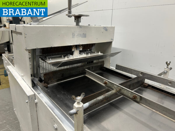 Mobile bread slicer Automatic 10 mm 400V Horeca - Image 5