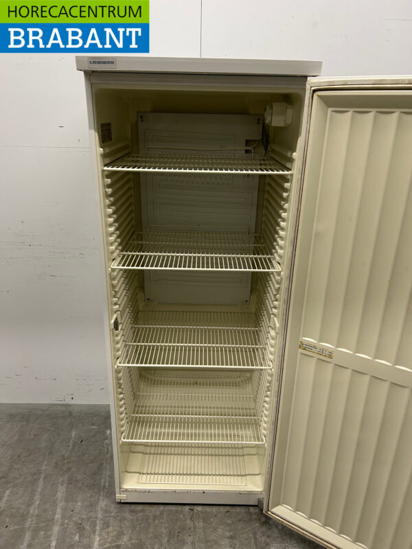 Liebherr Refrigerator Cooling 360 liters 230V Horeca - Image 4