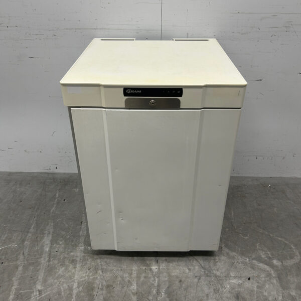 Gram Refrigerator Refrigerator 125 liters 230V Catering