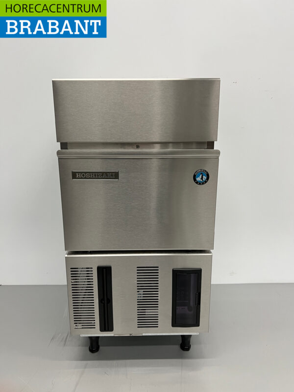 Stainless steel Hoshizaki IM-30CPE with 11.5 kg bunker Produces 30 kg per day 230V Catering