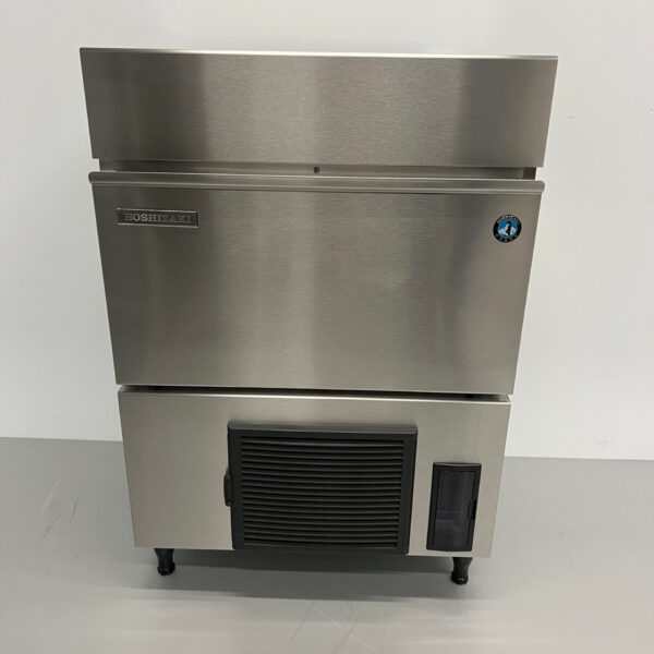 Stainless steel Hoshizaki IM-65PE with 26 kg bunker Produces 58 kg per day 230V Horeca