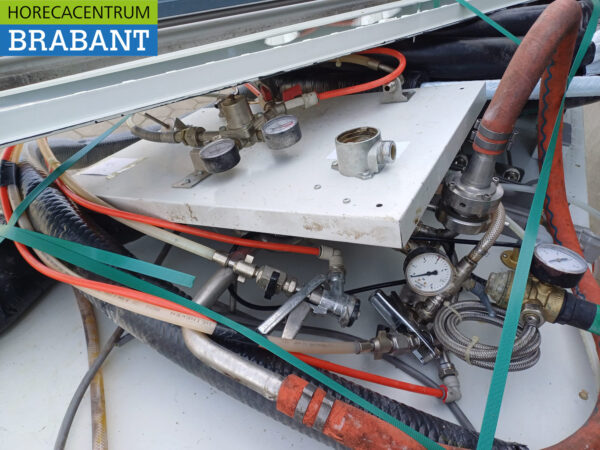 Refrigeration Cell Freezer with 2 beer tanks 500 liters installation 230V Catering - Image 5