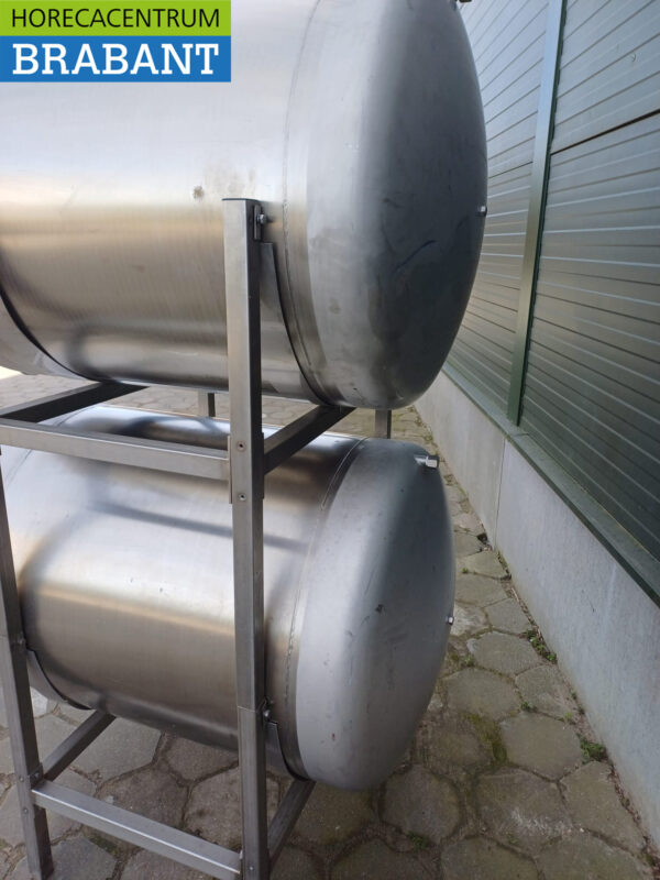 Refrigeration Cell Freezer with 2 beer tanks 500 liters installation 230V Catering - Image 9