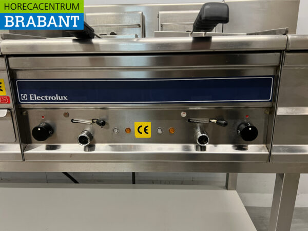 Stainless steel Lotus Baking line 4 burner, Baking tray and double fryer 2 x 10 liter 212 cm 400V Horeca - Image 10