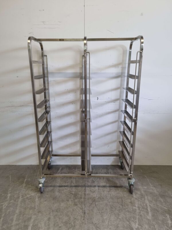 Stainless steel HCB Regal trolley for 18 wash crates wash baskets 50 x 50 cm Horeca