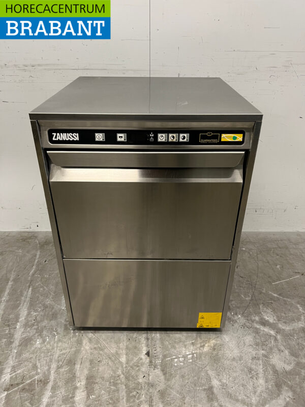Stainless steel Zanussi Zucai Dishwasher Dishwasher Front Loader 400V Catering
