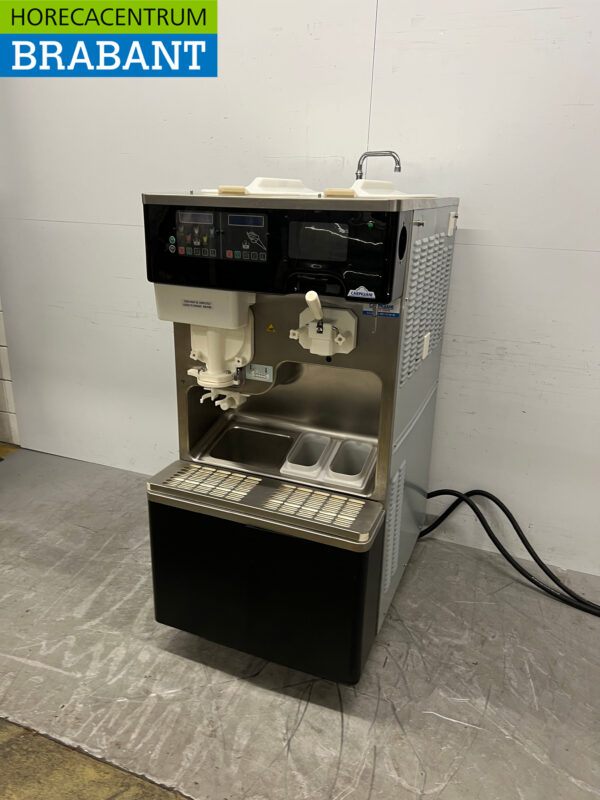 Stainless steel Carpigiani GK3T Soft ice cream machine Milkshake machine 400V Horeca - Image 2