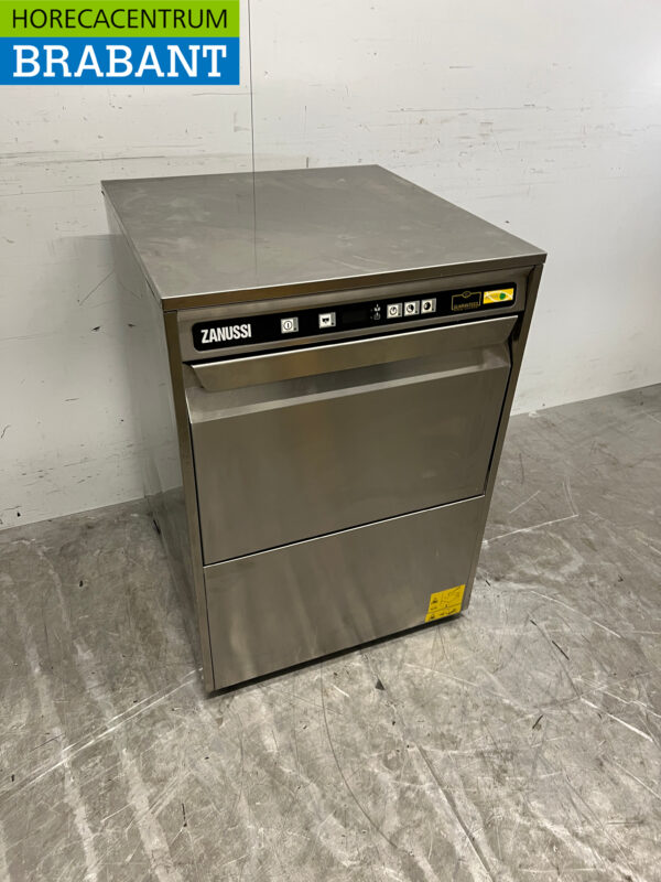 Stainless steel Zanussi Dishwasher 400V Catering - Image 3