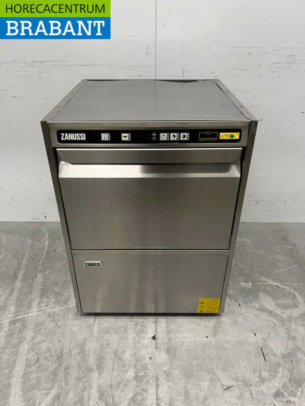 Stainless steel Zanussi LS6EAH Dishwasher Front Loader 400V Catering