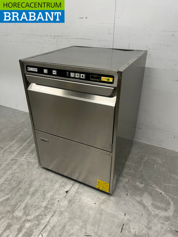 Stainless steel Zanussi LS6EAH Dishwasher Front Loader 400V Catering - Image 2