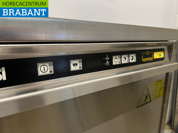 Stainless steel Zanussi Dishwasher with drain pump 400V Catering - Image 6
