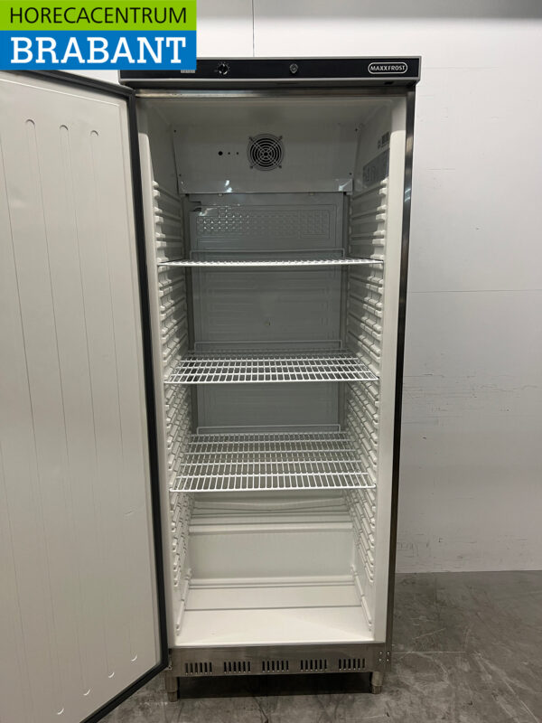 Stainless steel Maxxfrost Refrigerator 600 liters 230V Catering - Image 4