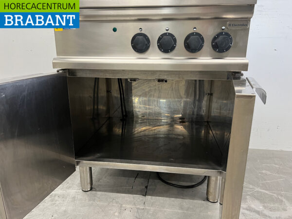 Stainless steel Electrolux 4 Burner Electric Stove 400V Catering - Image 5