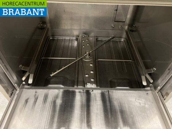 Stainless steel Zanussi ZUCAI Dishwasher 400V Catering - Image 4