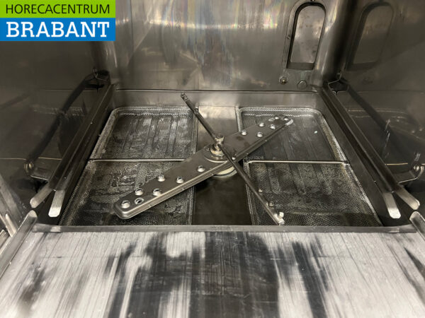 Stainless steel Zanussi ZUCAI Dishwasher 230V Catering - Image 4