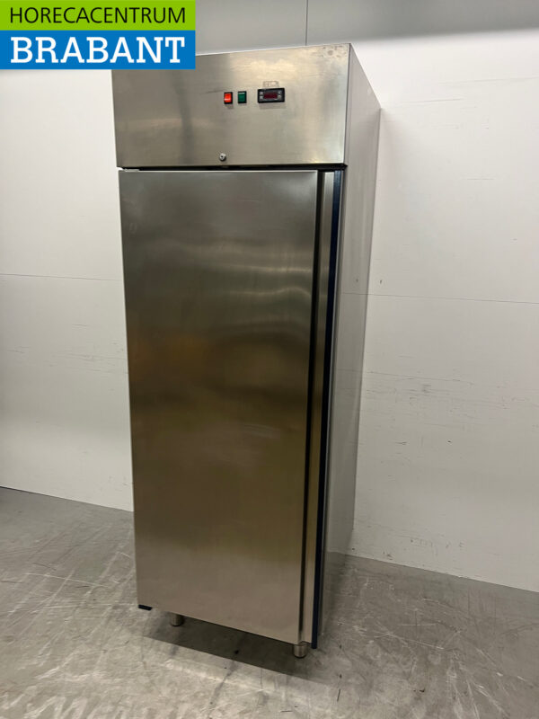 Stainless steel ISA Refrigeration Refrigerator 620 liters 230V Catering - Image 2