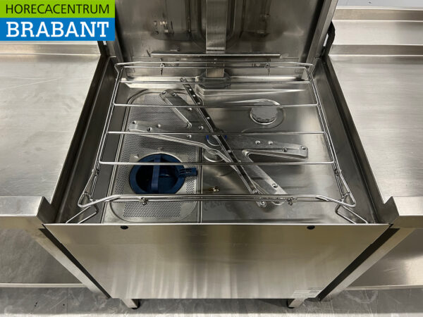 Stainless steel Hobart Sliding dishwasher with 2024 on and off table! Washer 400V Catering - Image 6