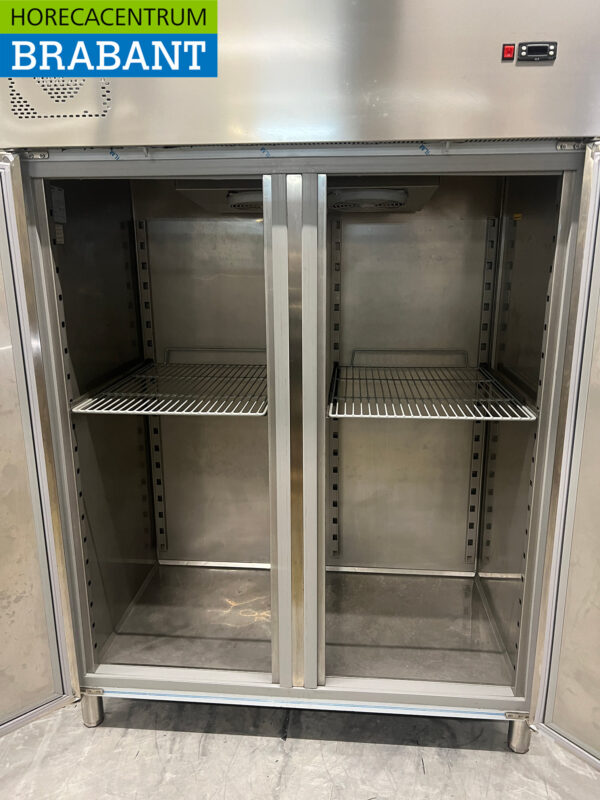 Stainless steel Double door Refrigerator Cooling 1400 liters 230V Catering - Image 4