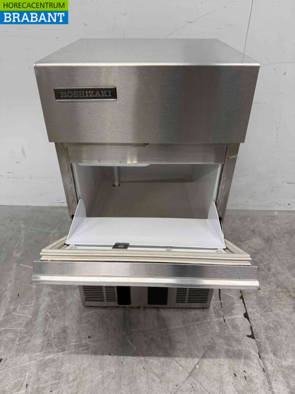Stainless steel Hoshizaki IM-21CNE with 11.5 kg bunker Produces 25 kg per day 230V Horeca - Image 4