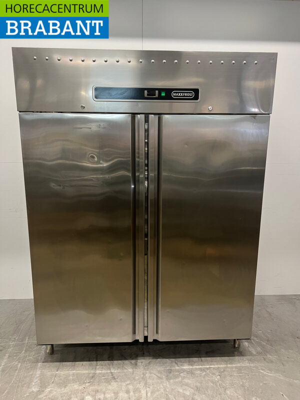 Stainless steel Maxxfrost Double door Refrigerator 1300 liters 230V Catering