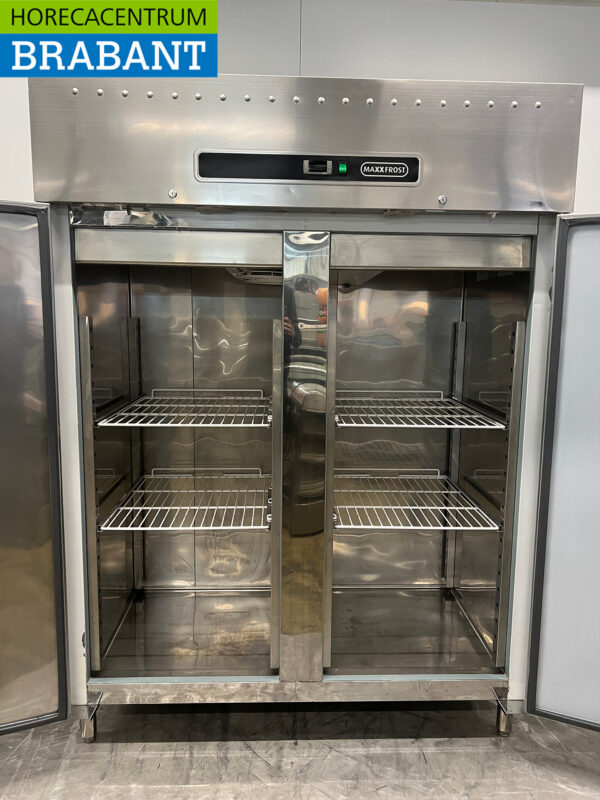 Stainless steel Maxxfrost Double door Refrigerator 1300 liters 230V Catering - Image 4