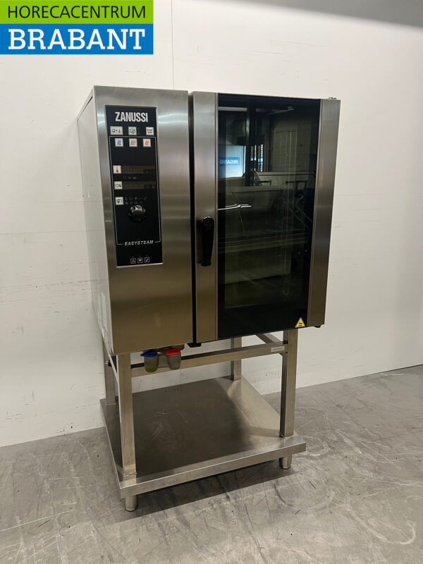 Stainless steel Zanussi Combisteamer 10 x 1/1 GN GAS + 230V Horeca - Image 2