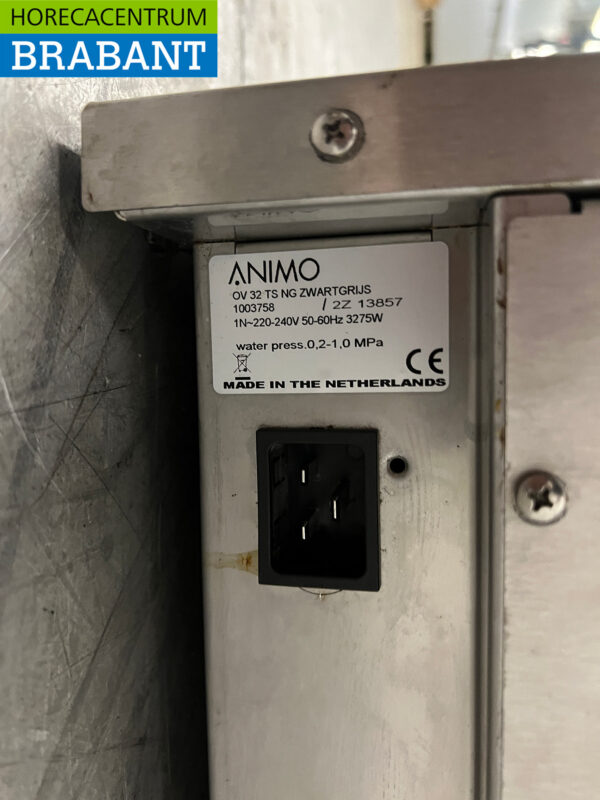 Stainless steel Animo OptiVend 32 TS NG coffee machine 230V Catering - Image 5