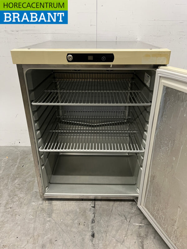 Stainless steel Gram refrigerator 166 liters 230V Catering - Image 4