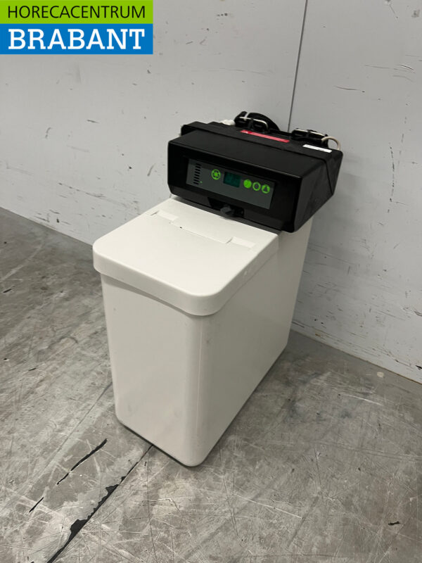 Pentair Automatic Water Softener 230V Horeca - Image 2